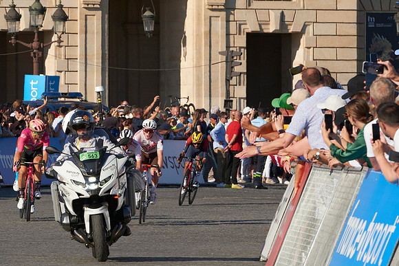22-07-24 _D800397