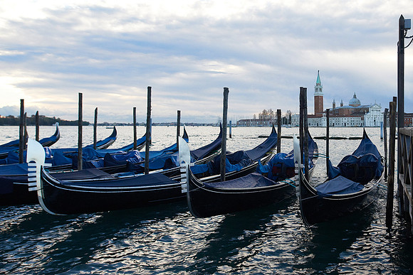 Venice  854