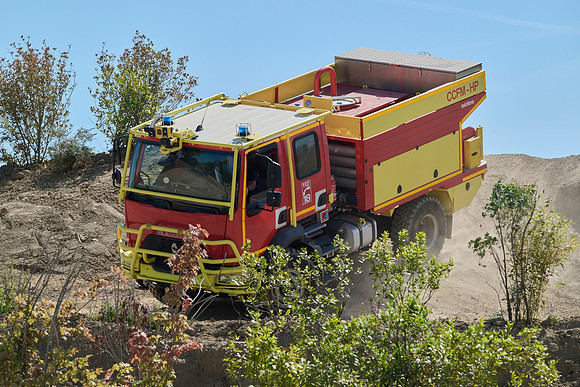 26-06-13 11-25-01 0569