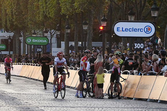 Le Tour 31