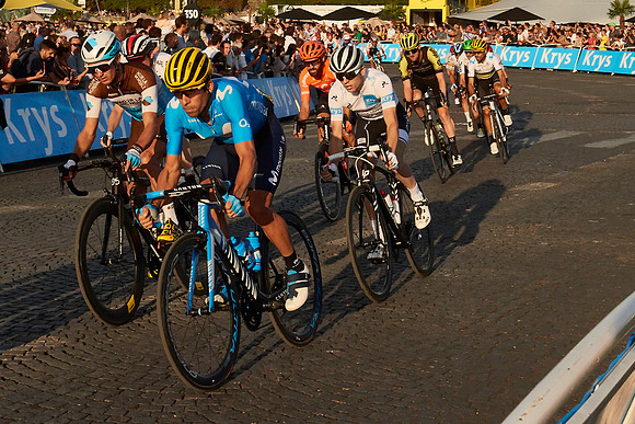Le Tour 16