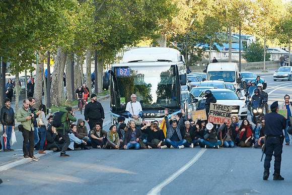 19-10-11 6-25 pm  0004 Anti Thales
